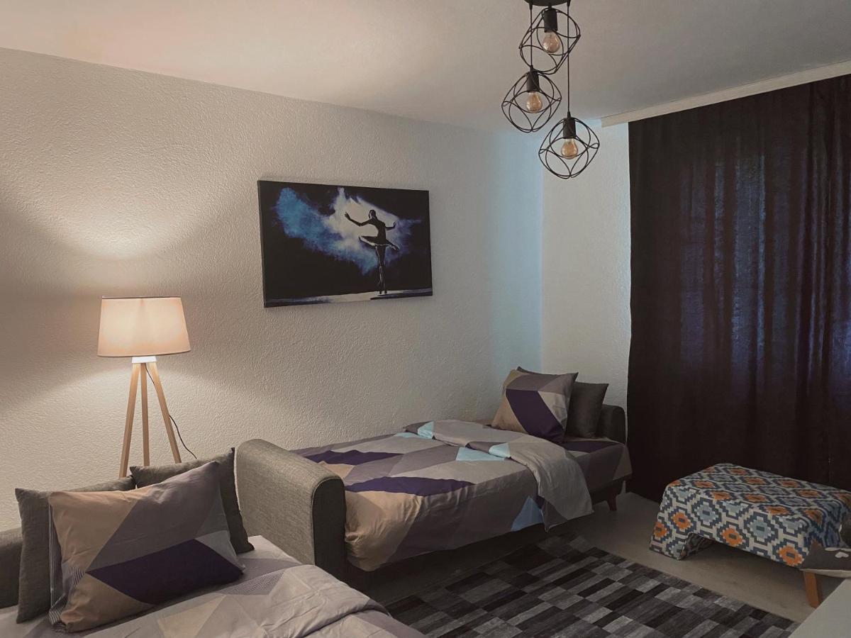 Hotspot Apartments - City Center Pristina Esterno foto