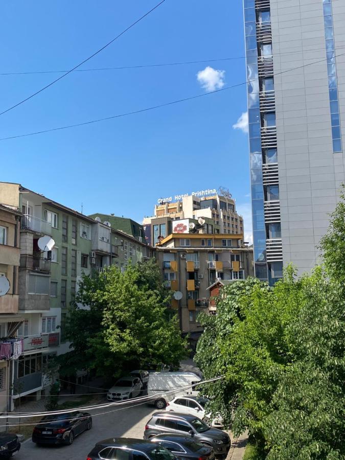 Hotspot Apartments - City Center Pristina Esterno foto