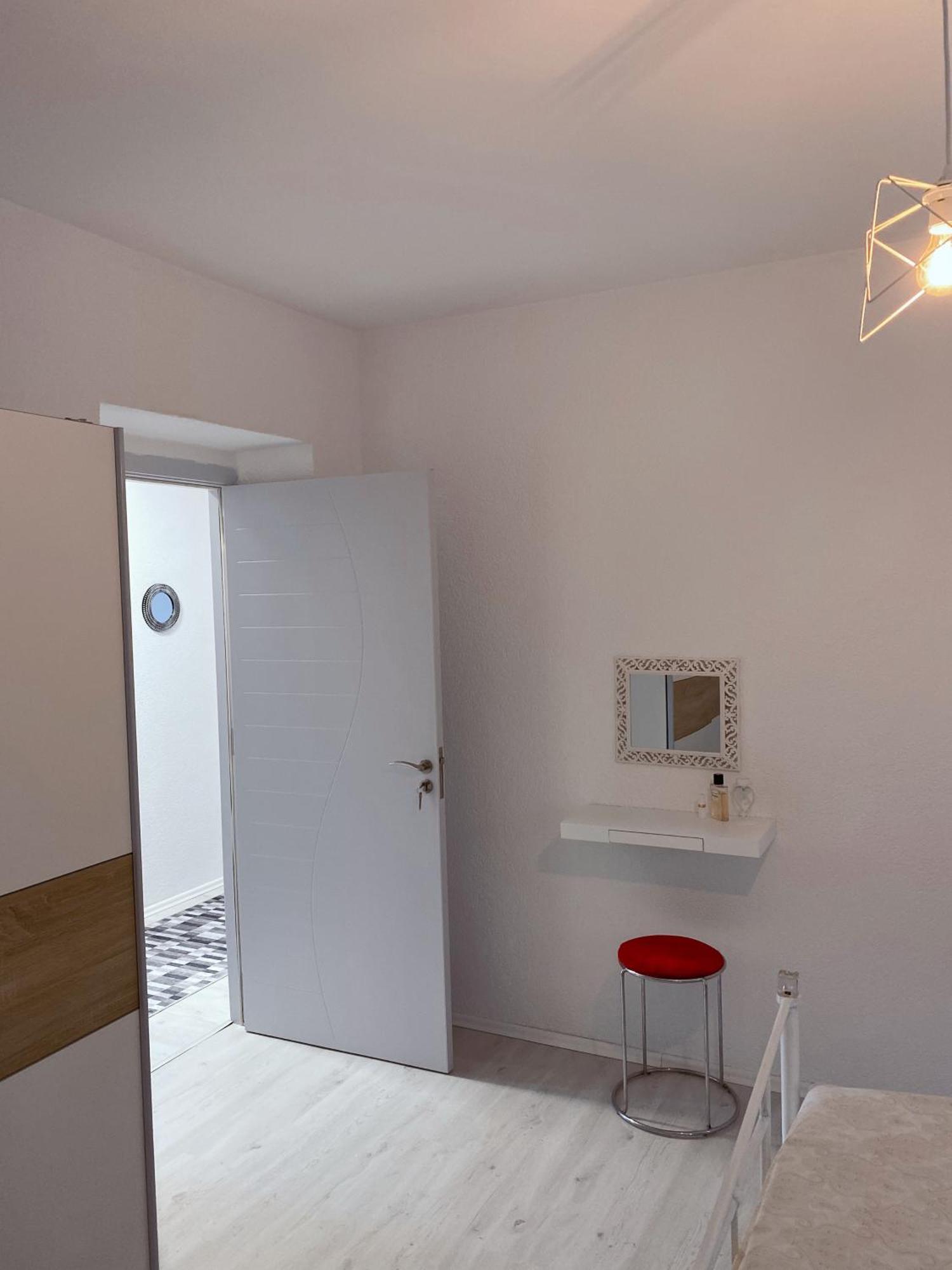 Hotspot Apartments - City Center Pristina Esterno foto