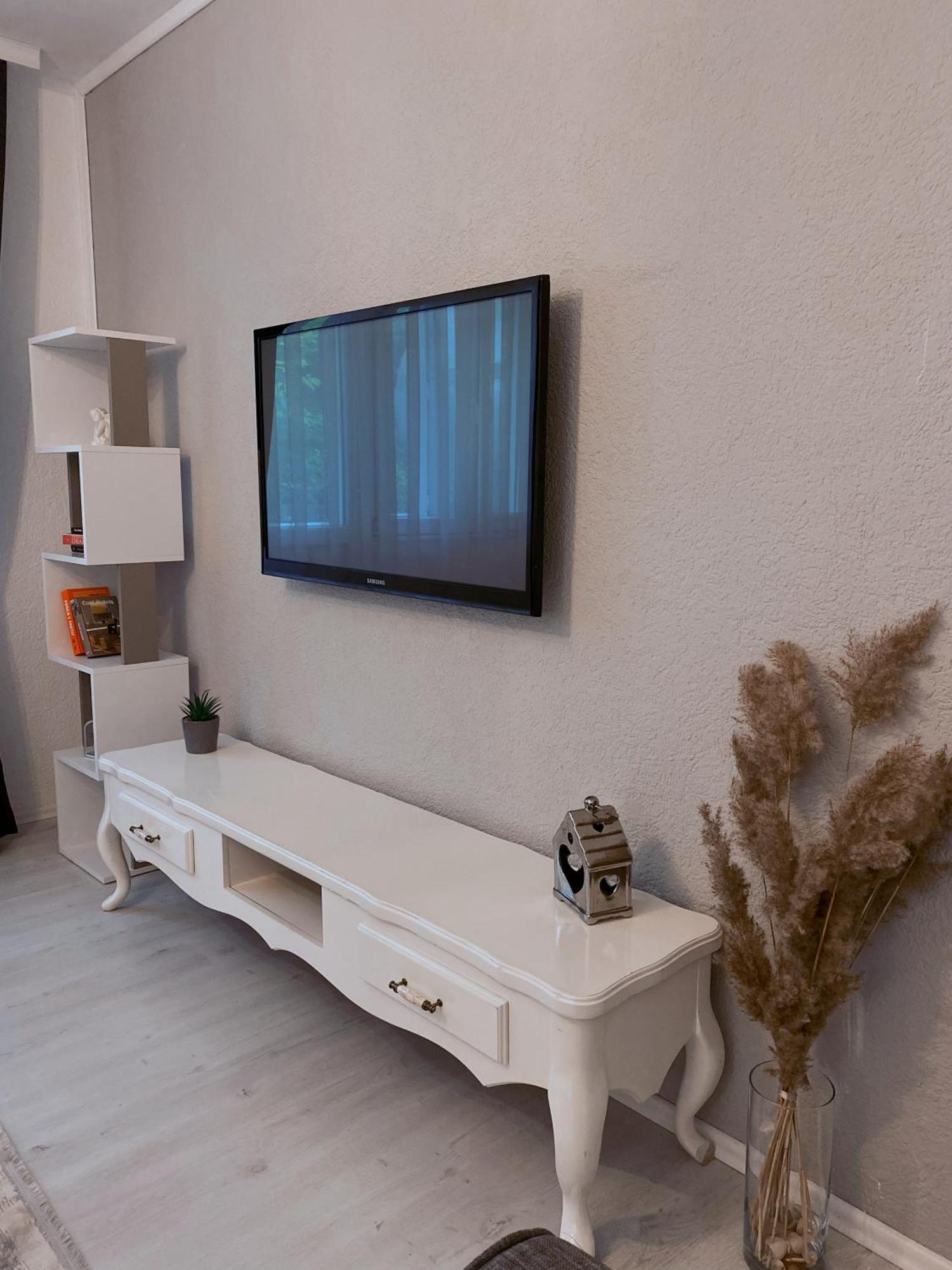 Hotspot Apartments - City Center Pristina Esterno foto